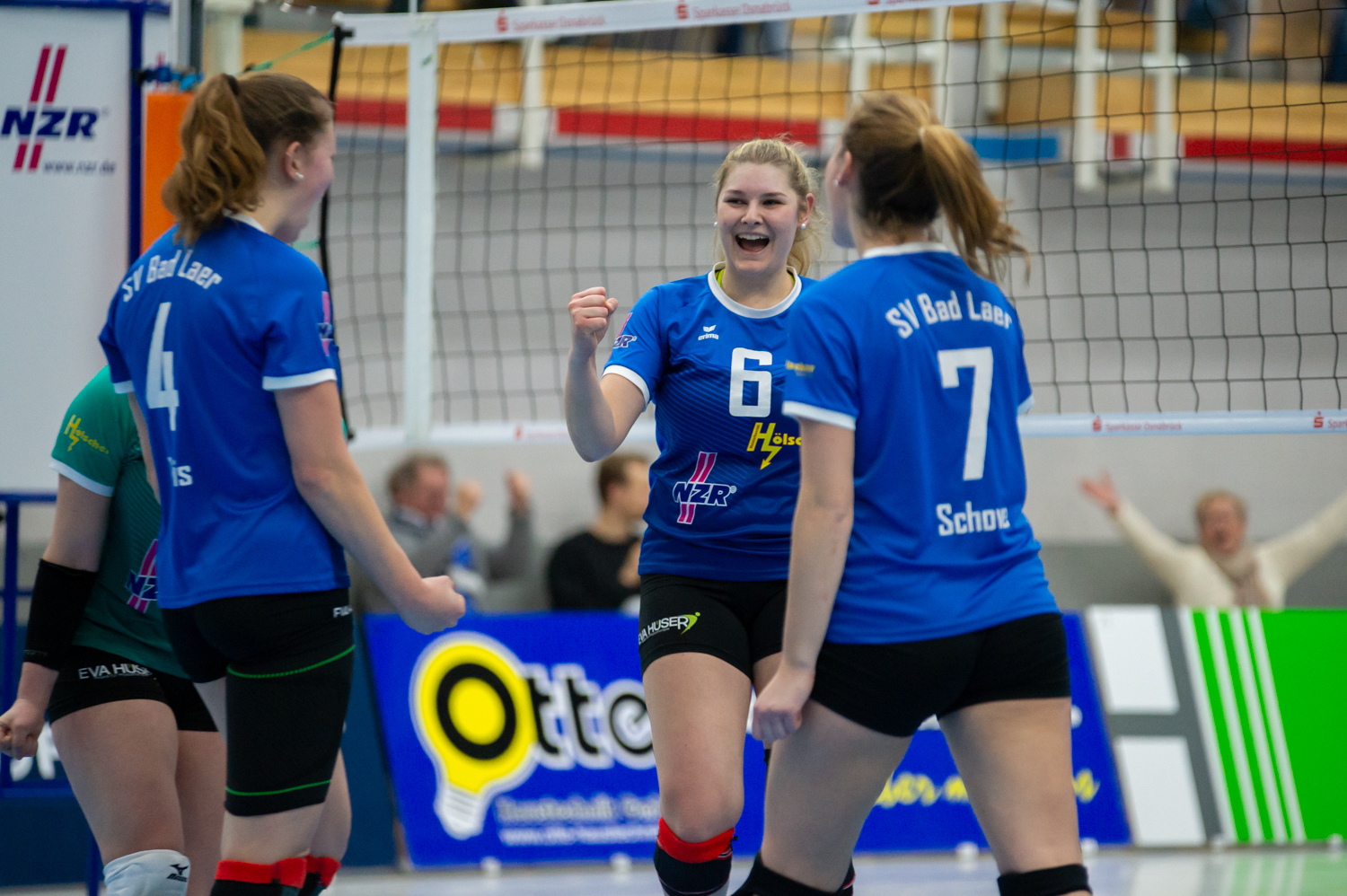 Volleyball | 3:2 - Bad Laer holt extrem wichtige Punkte gegen FCJ Köln II