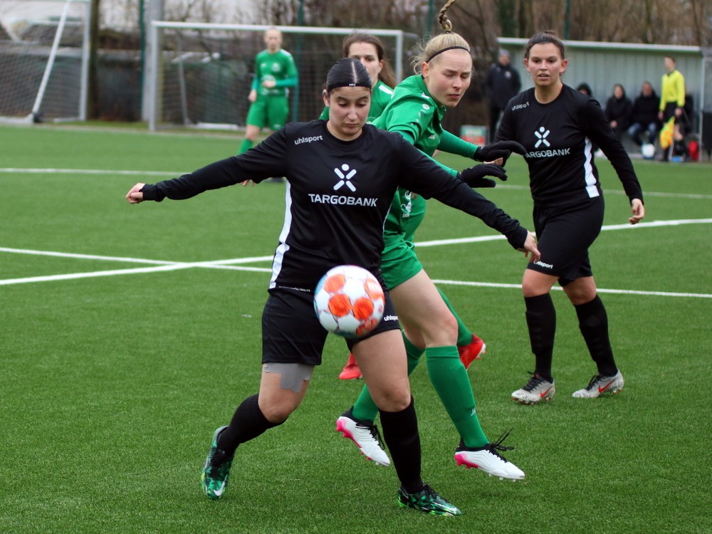 Frauen | 5:4 - Gretesch startet mit Sieg ins neue Jahr