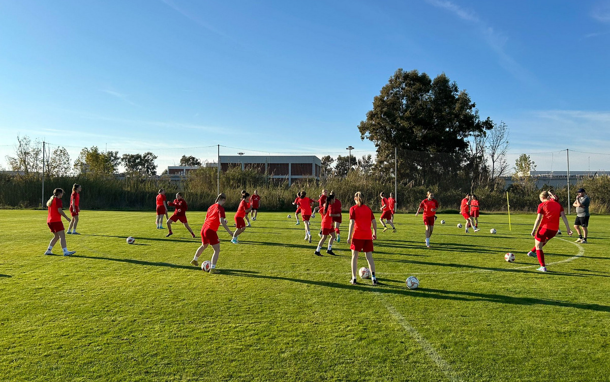 Frauen | U17 des OSC ist im Trainingslager in die Türkei