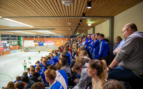 Hüggelcup 2025 - Bad Laer, Hilter, Glandorf & Rothenfelde ziehen in Zwischenrunde ein